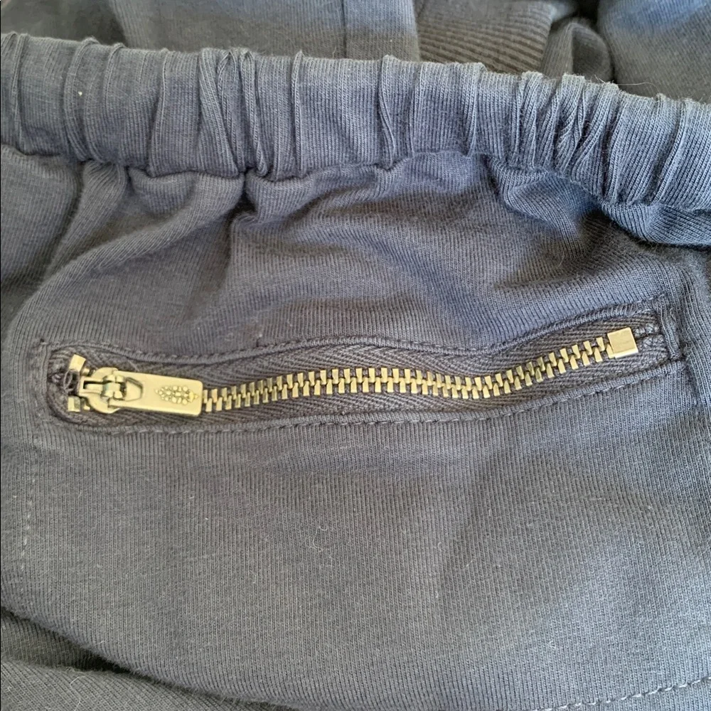 Free People MOVEMENT SET Hot Shot Easy Shorts & Long Sleeve Top Navy Blue NWOT - Picture 8 of 8